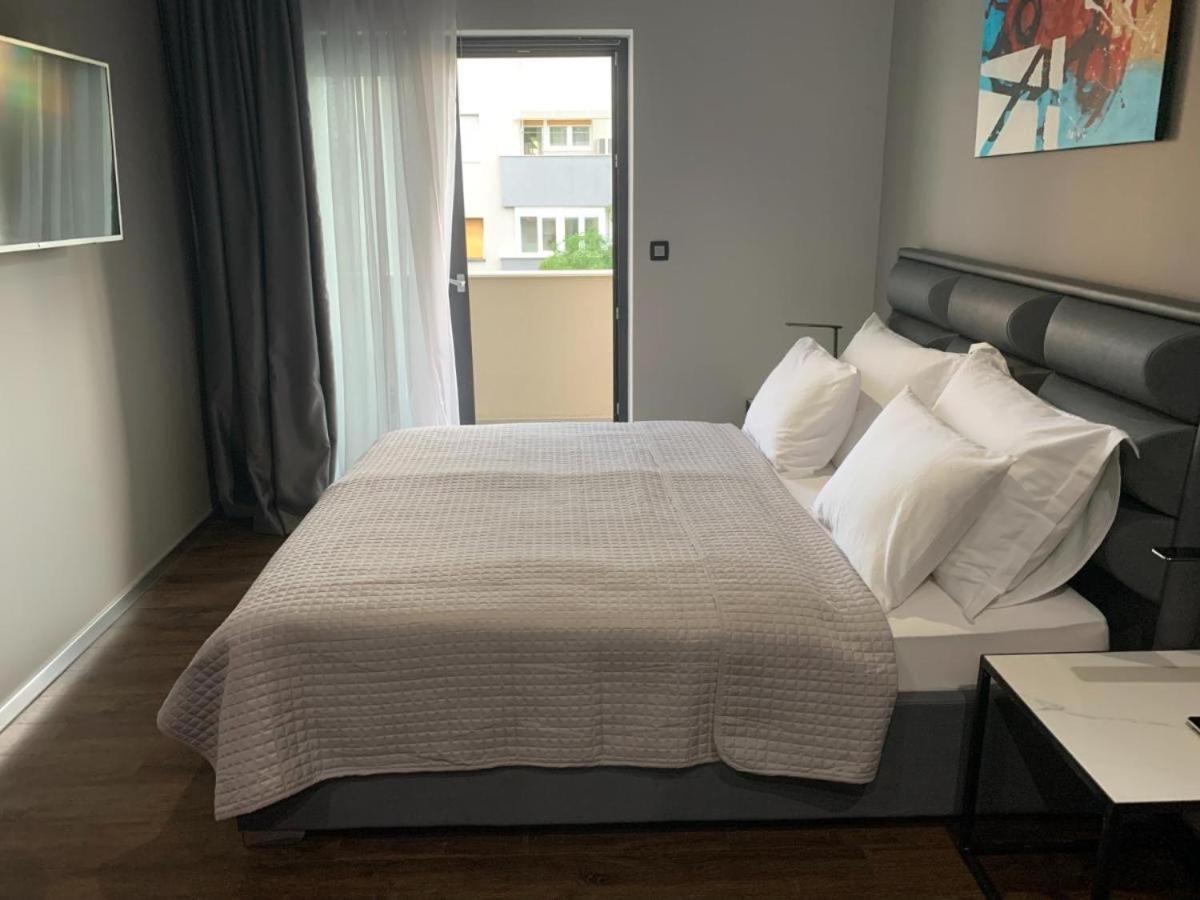 Roof 69 Rooms Сплит Экстерьер фото